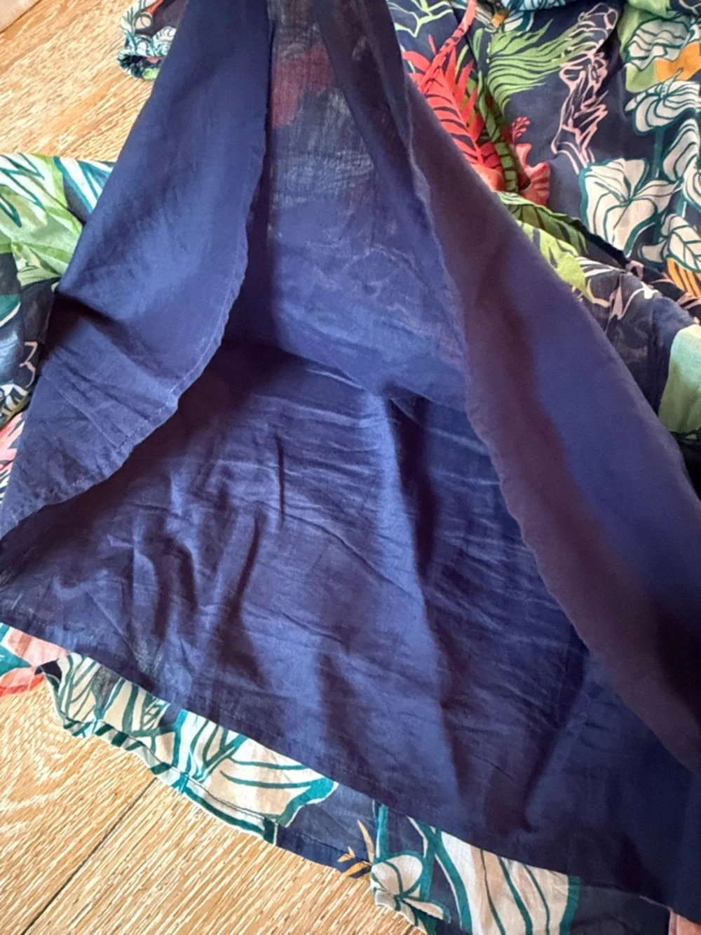 Tori Richard Navy Tropical Off-Shoulder Dress - Picture 7 of 11